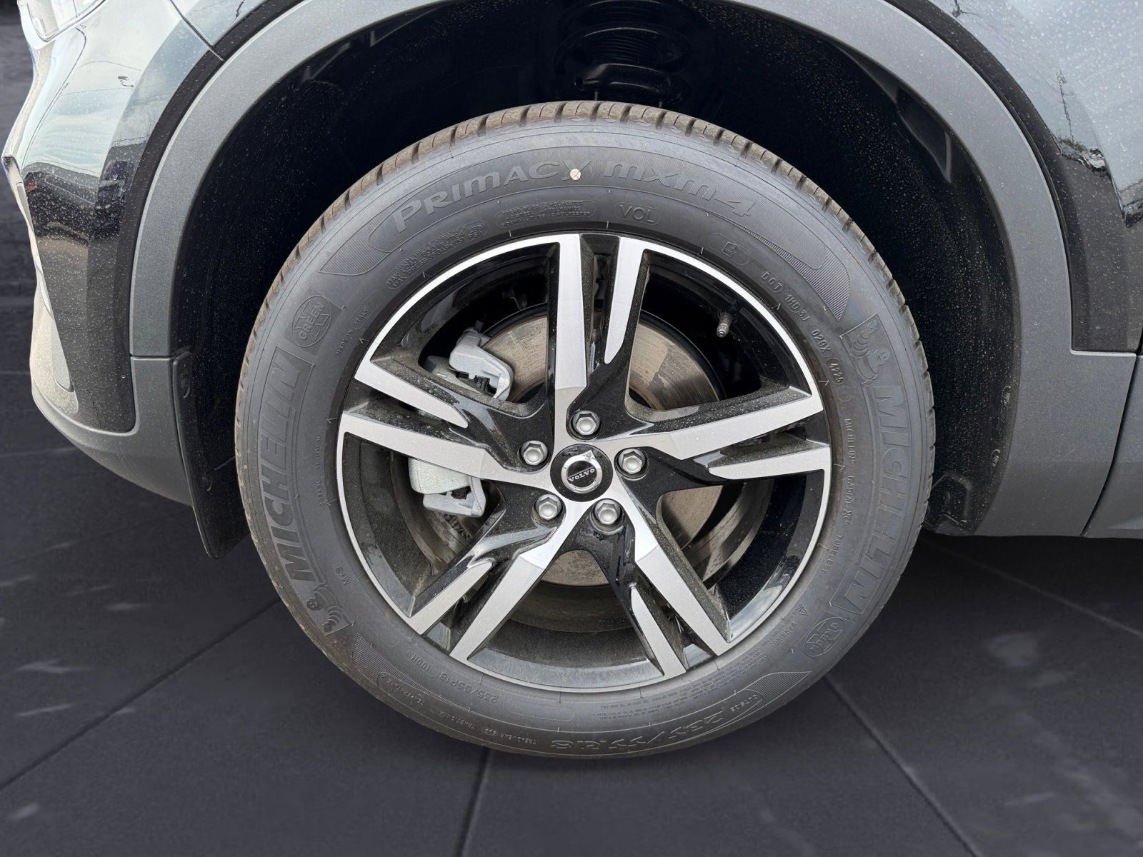 2026 Volvo XC40 B5 Core