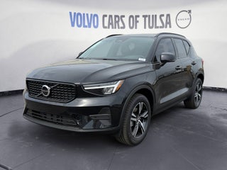 2026 Volvo XC40 B5 Core