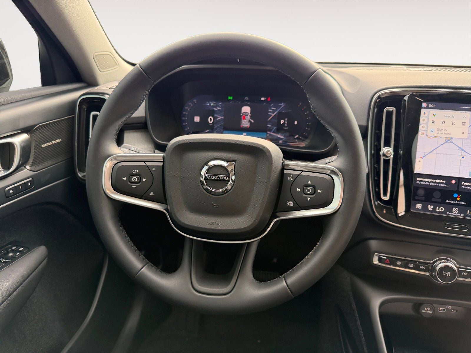 2026 Volvo XC40 B5 Ultra