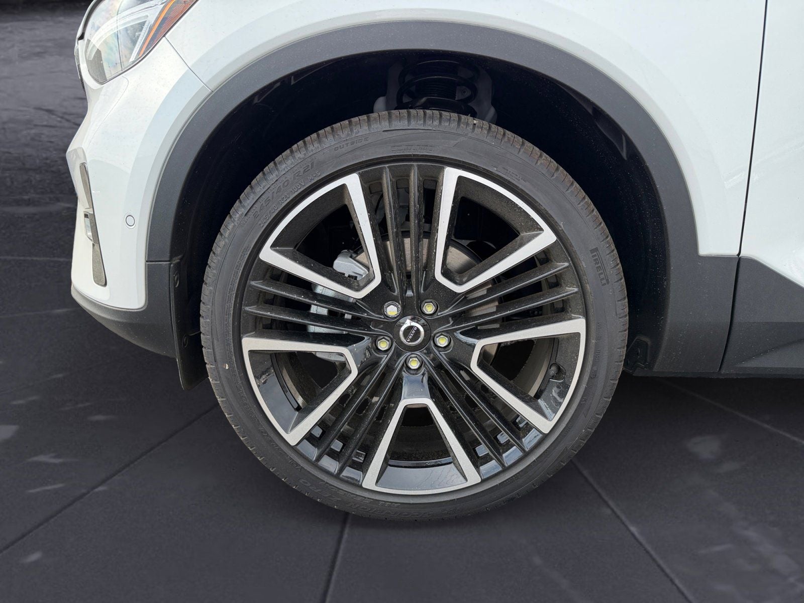 2026 Volvo XC40 B5 Ultra