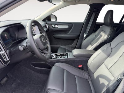 2026 Volvo XC40 B5 Ultra