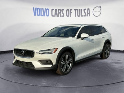 2026 Volvo V60 Cross Country B5 Plus