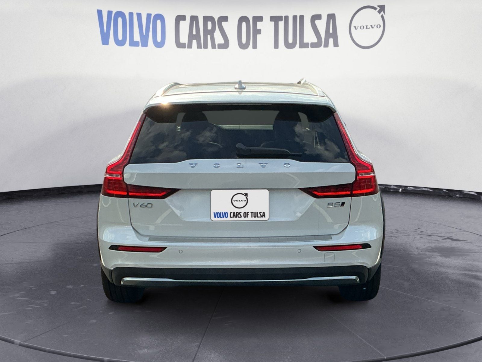 2026 Volvo V60 Cross Country B5 Plus