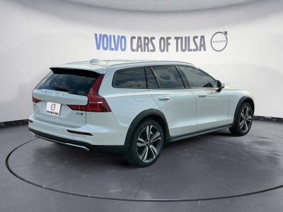 2026 Volvo V60 Cross Country B5 Plus