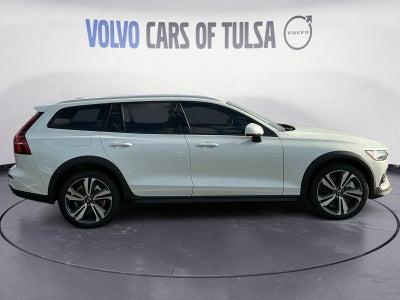 2026 Volvo V60 Cross Country B5 Plus