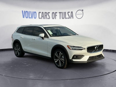2026 Volvo V60 Cross Country B5 Plus