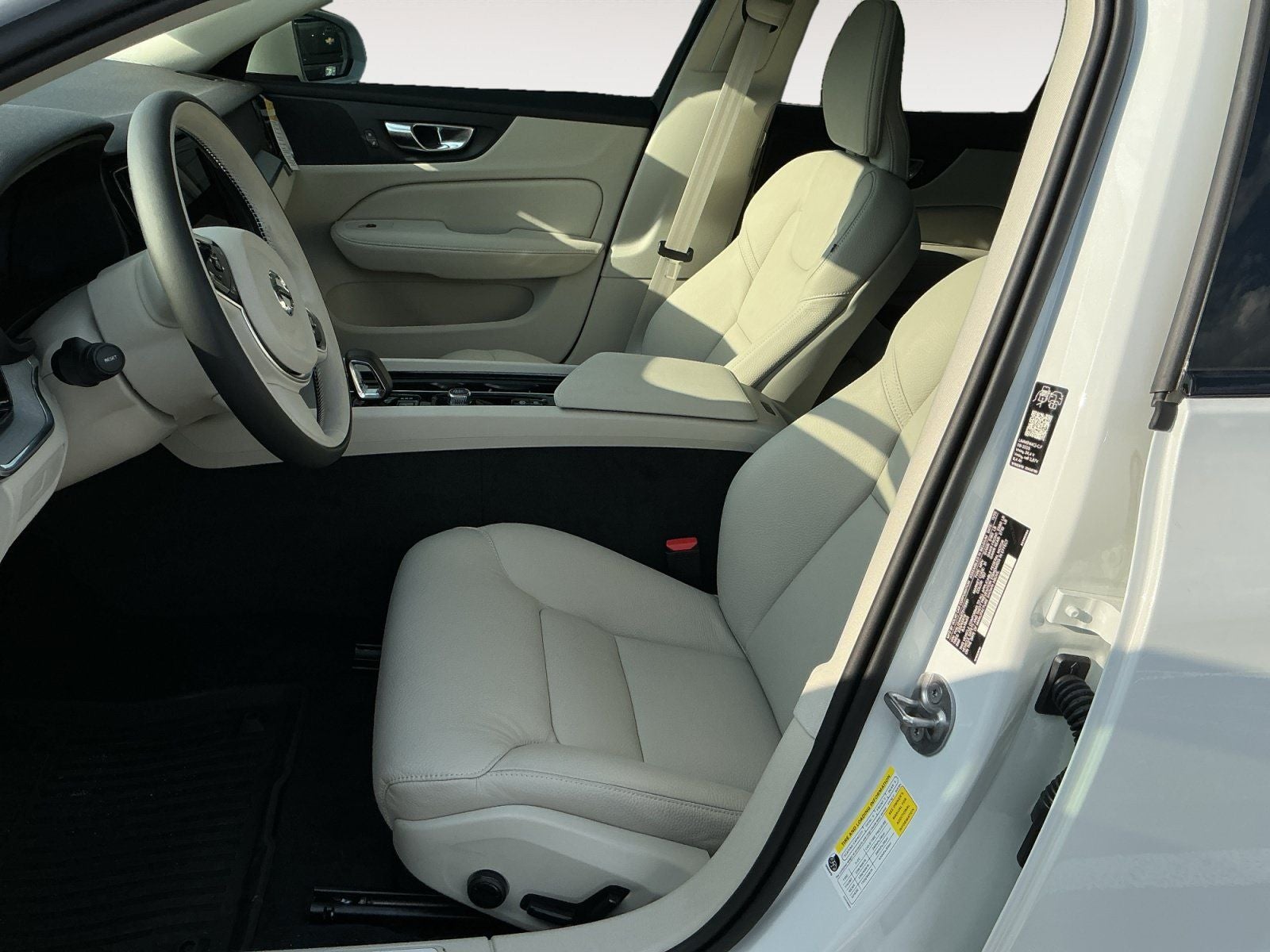 2026 Volvo V60 Cross Country B5 Plus