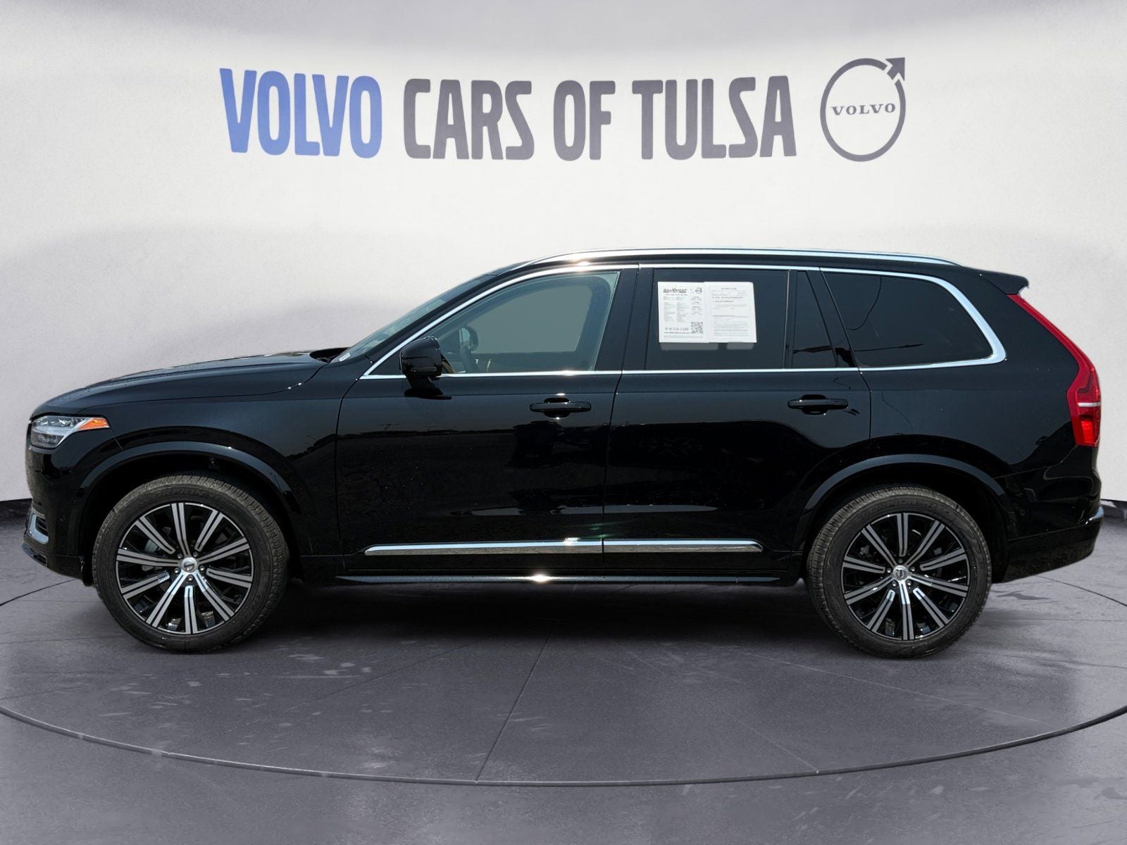 2025 Volvo XC90 B5 Plus