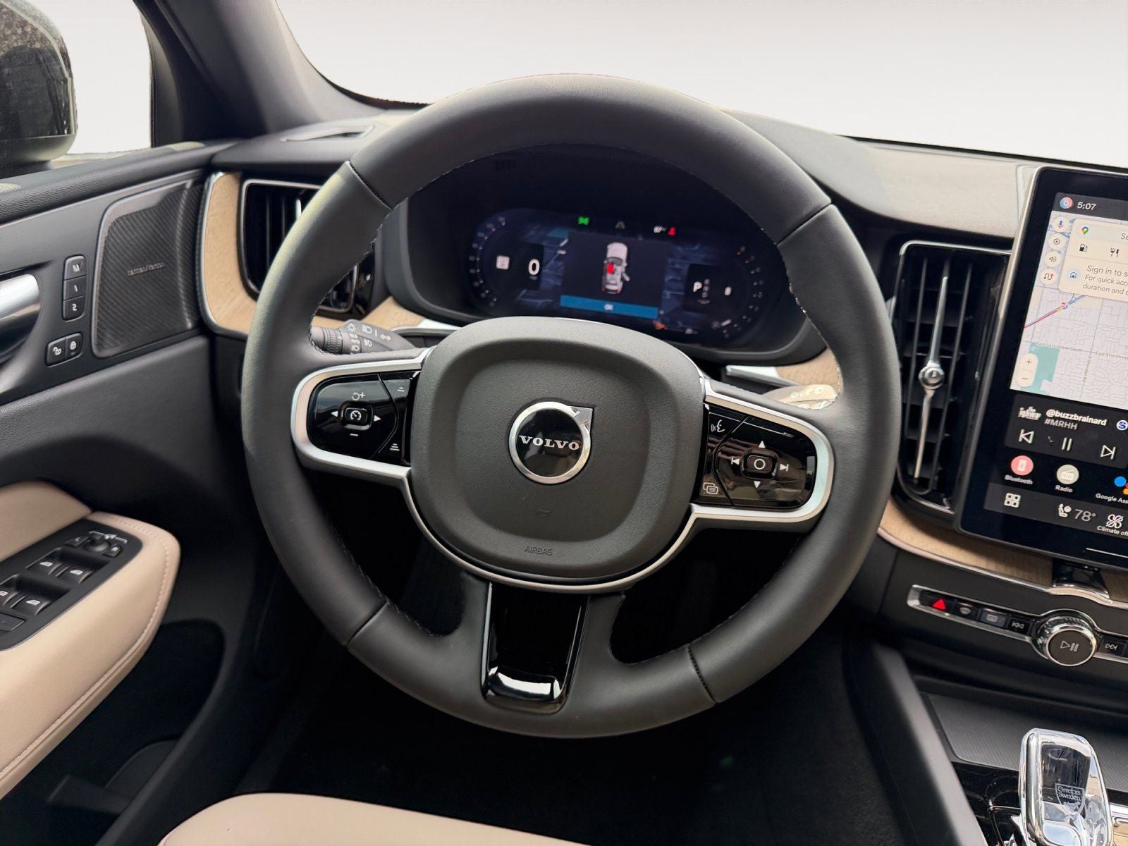 2026 Volvo XC60 B5 Plus