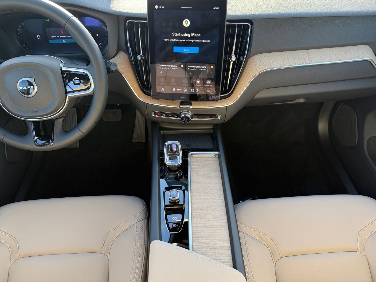 2026 Volvo XC60 B5 Plus