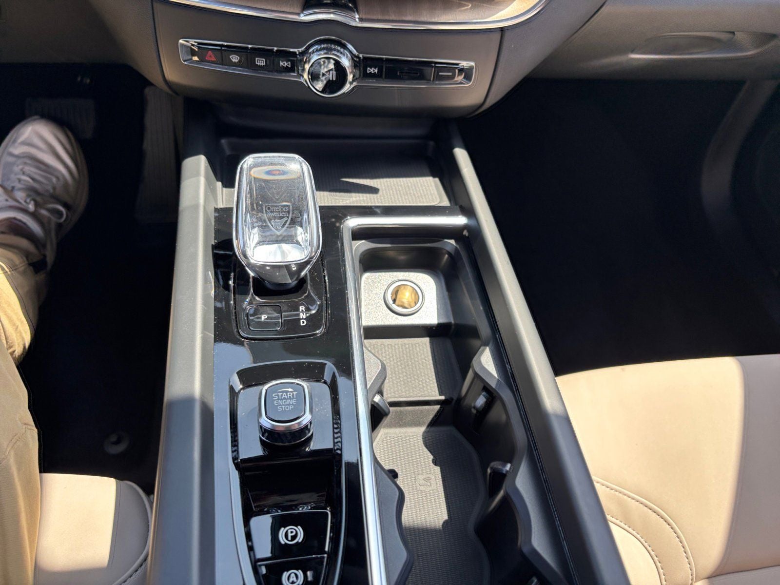 2026 Volvo XC60 B5 Plus