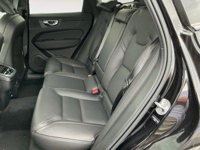 2026 Volvo XC60 B5 Ultra Black Edition
