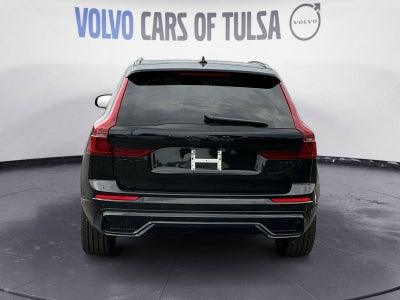 2026 Volvo XC60 B5 Ultra Black Edition