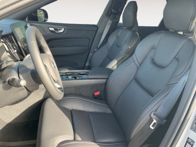2026 Volvo XC60 B5 Ultra Black Edition