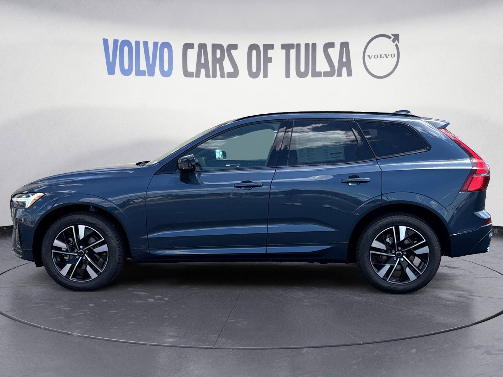 2026 Volvo XC60 B5 Core