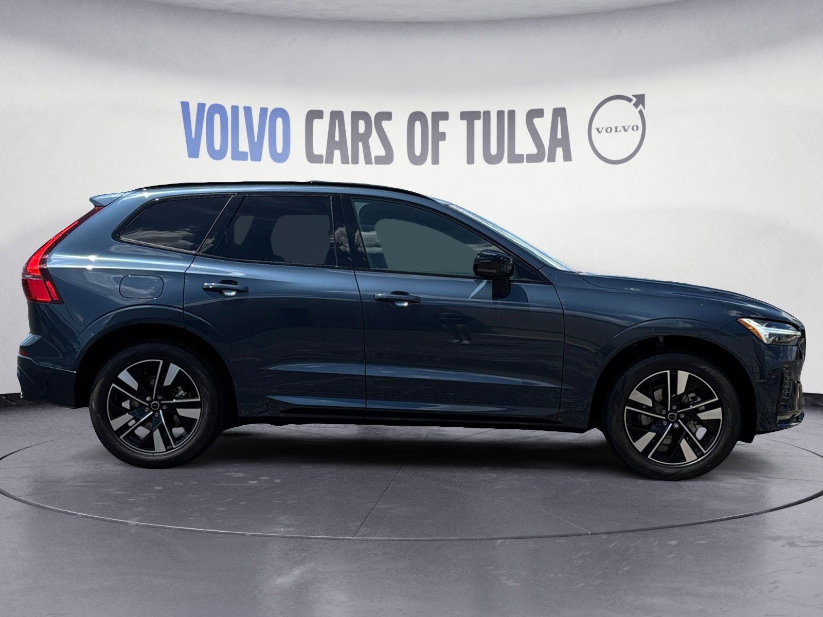 2026 Volvo XC60 B5 Core