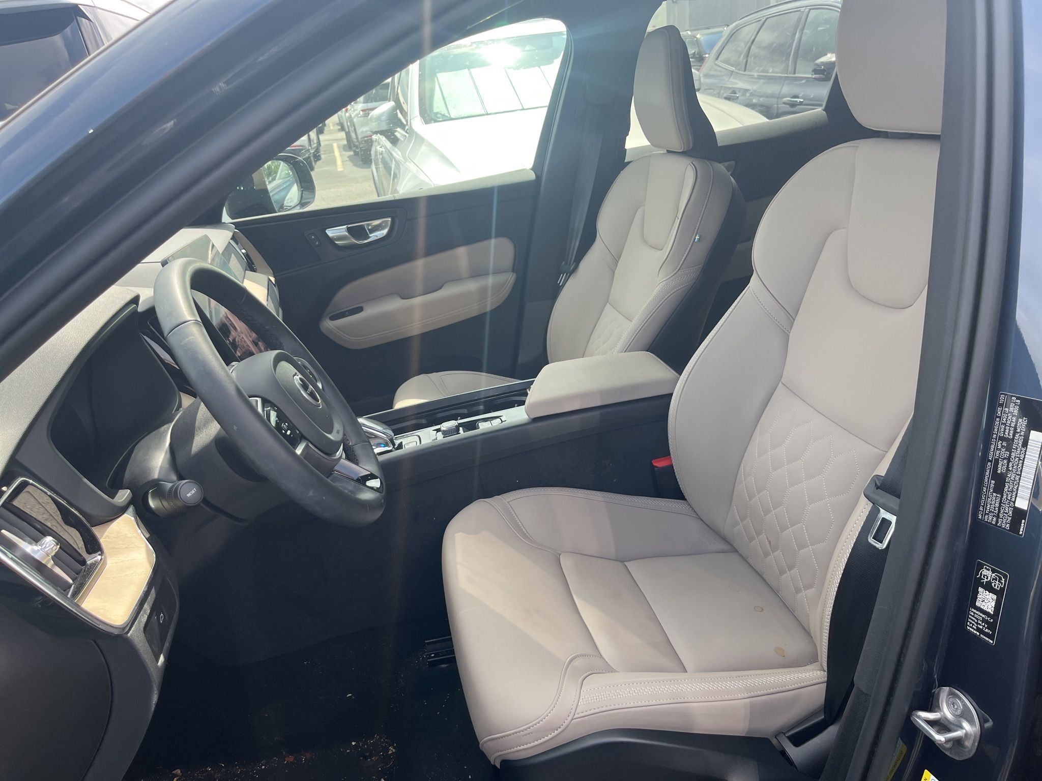 2026 Volvo XC60 B5 Core