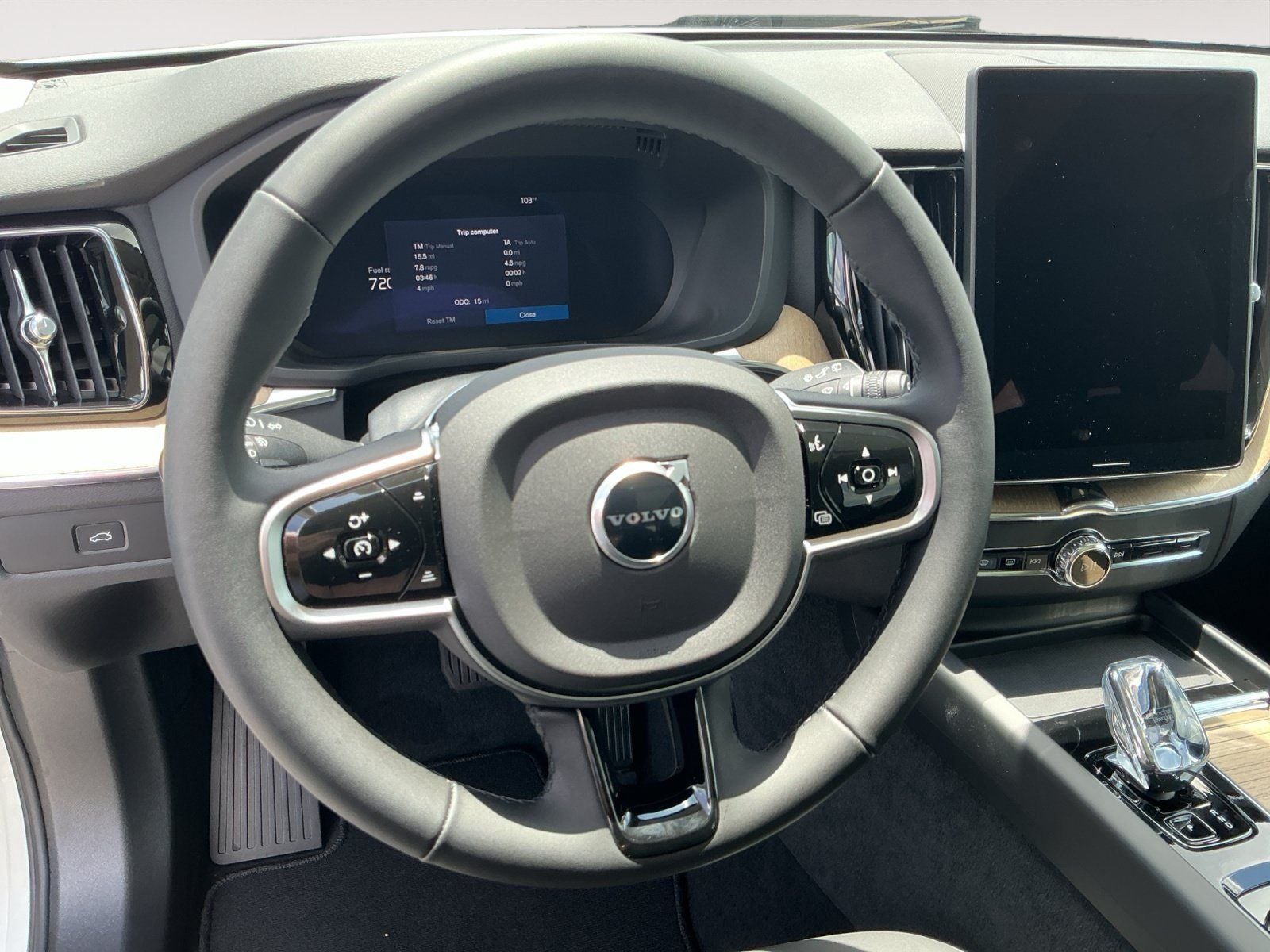 2026 Volvo XC60 B5 Core