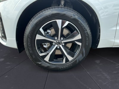 2026 Volvo XC60 B5 Core