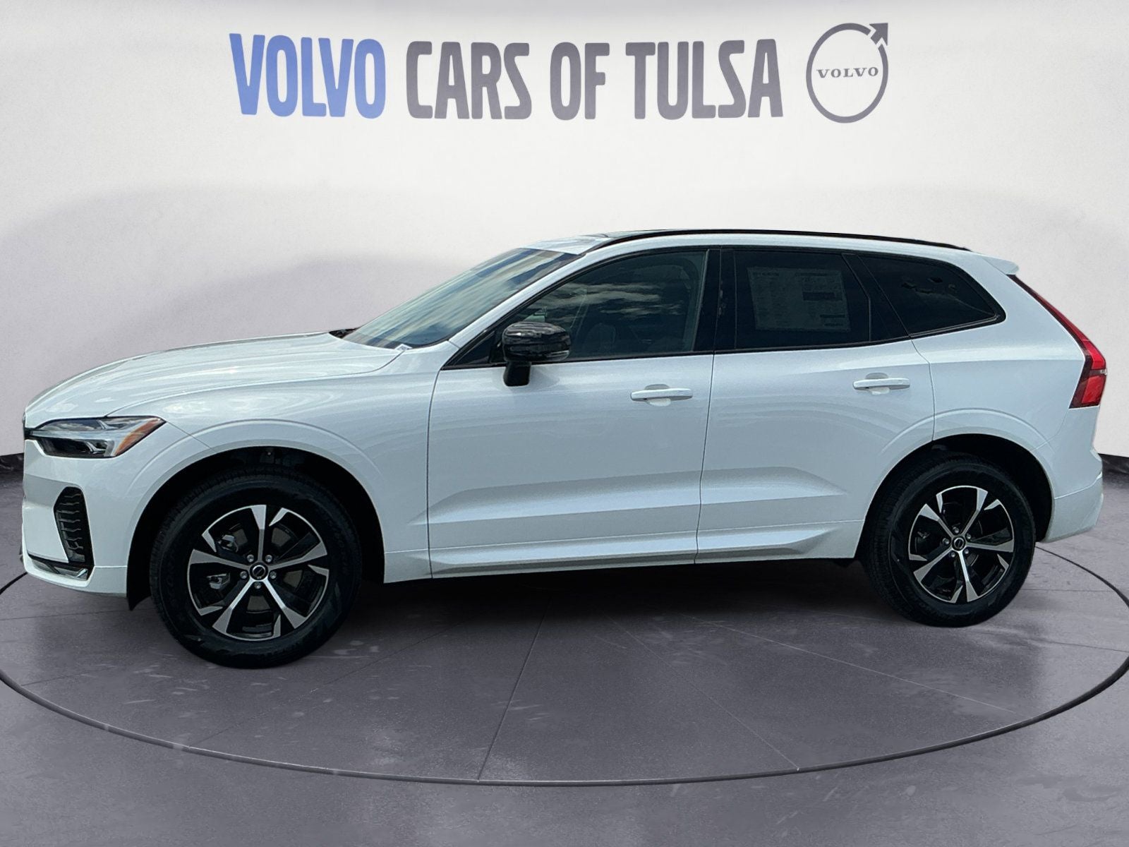2026 Volvo XC60 B5 Core