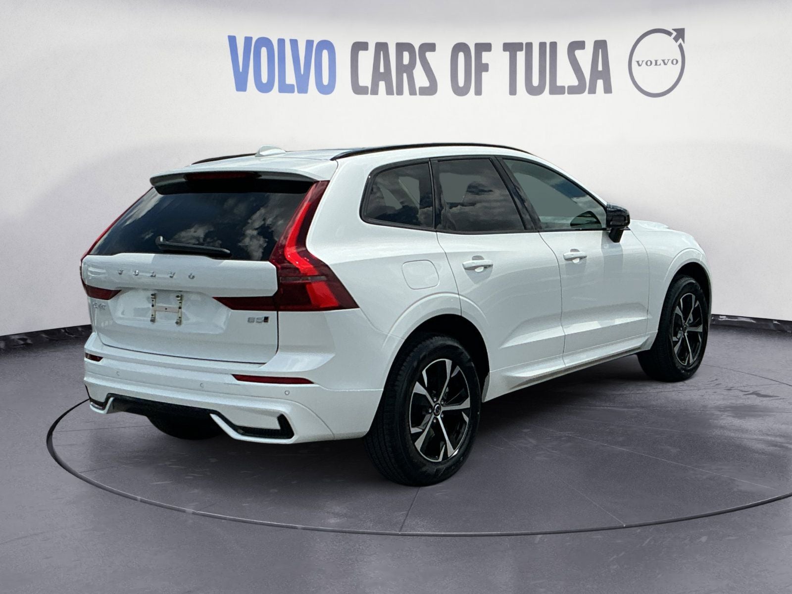2026 Volvo XC60 B5 Core