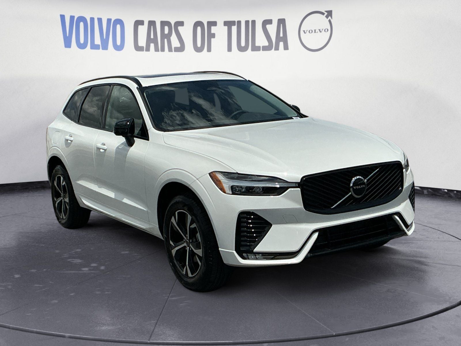 2026 Volvo XC60 B5 Core