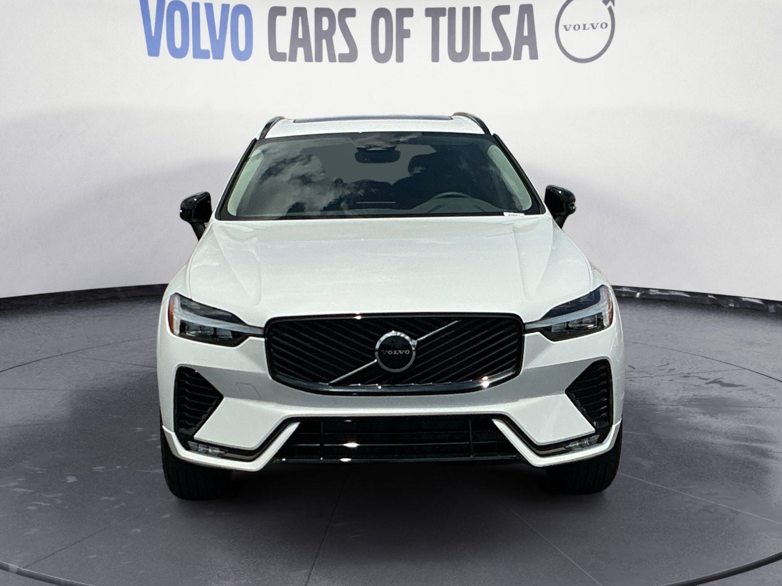 2026 Volvo XC60 B5 Core