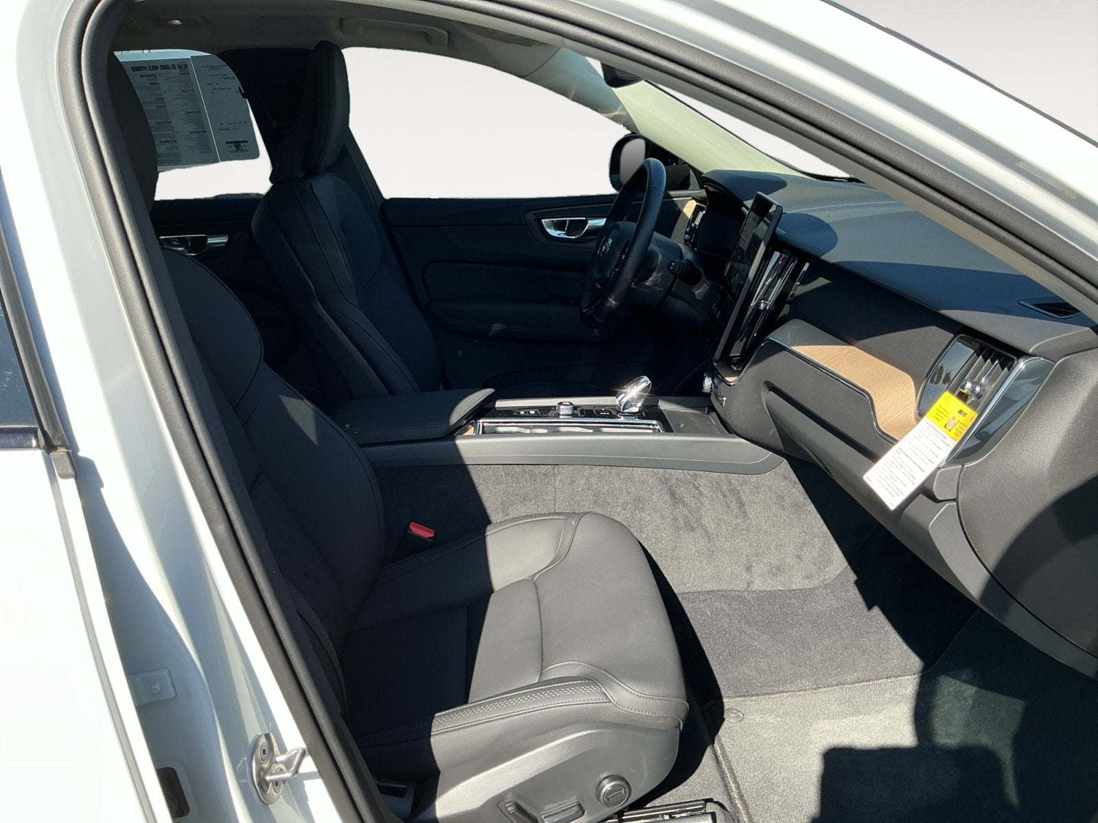 2026 Volvo XC60 B5 Core