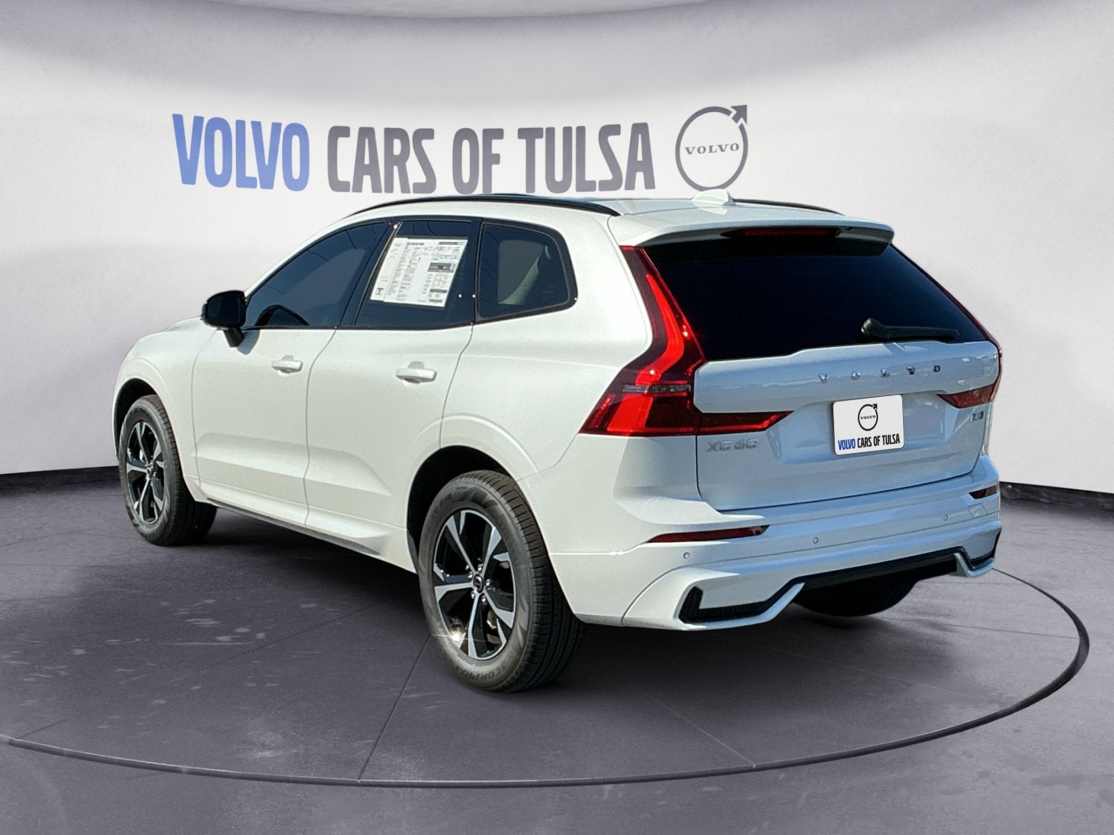 2026 Volvo XC60 B5 Core