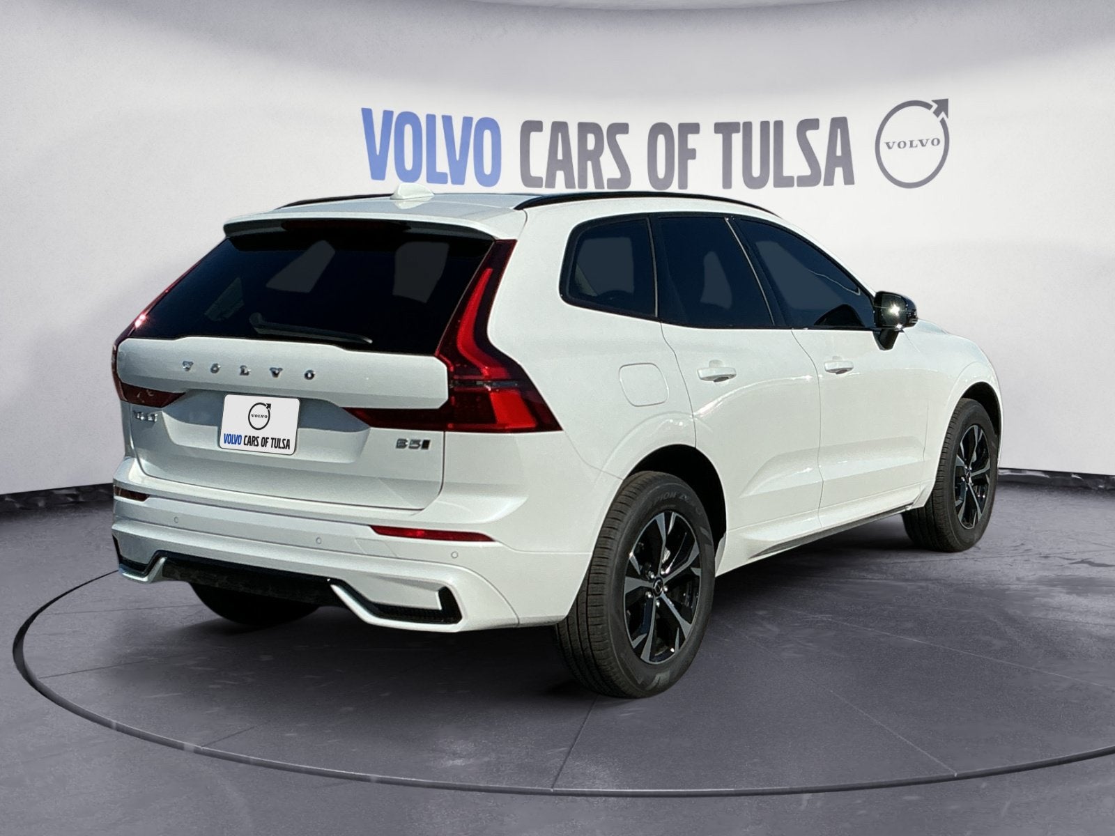 2026 Volvo XC60 B5 Core