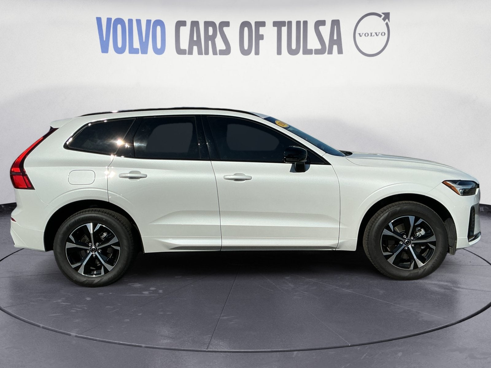 2026 Volvo XC60 B5 Core