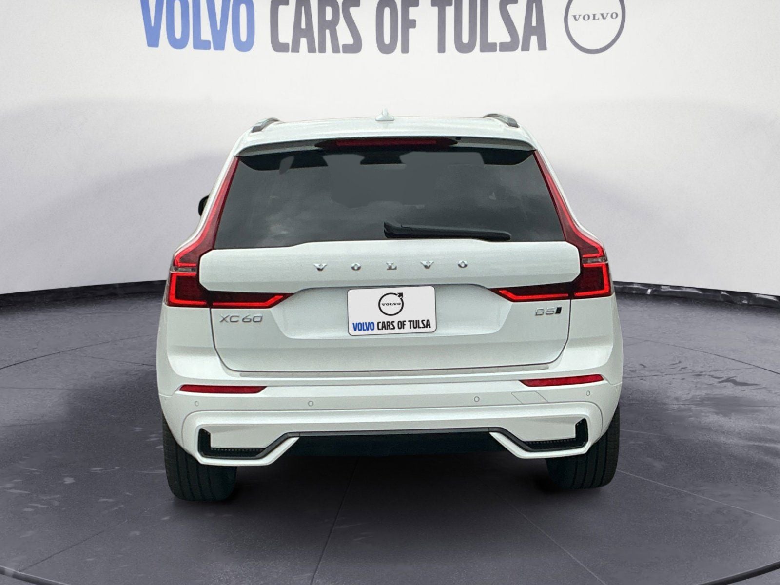 2026 Volvo XC60 B5 Ultra