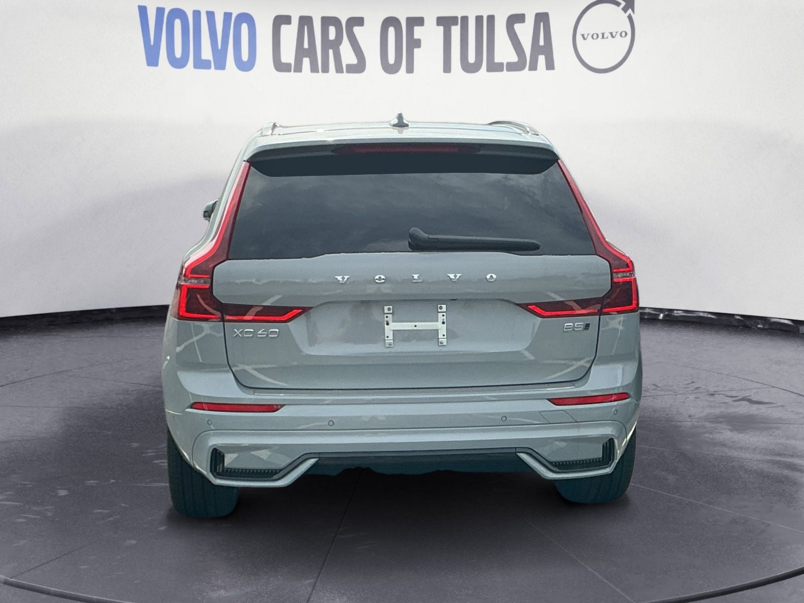 2026 Volvo XC60 B5 Ultra