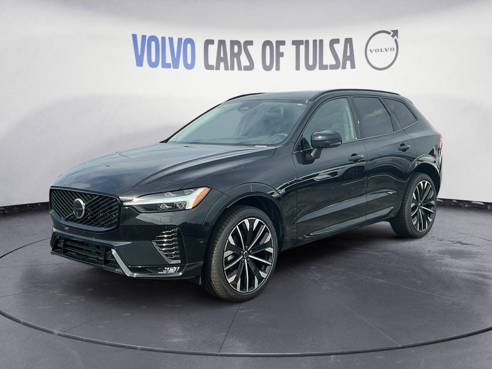 2026 Volvo XC60 B5 Ultra