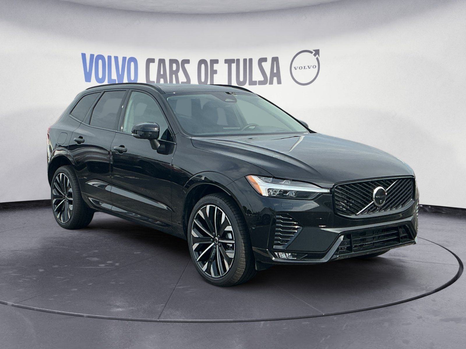 2026 Volvo XC60 B5 Ultra