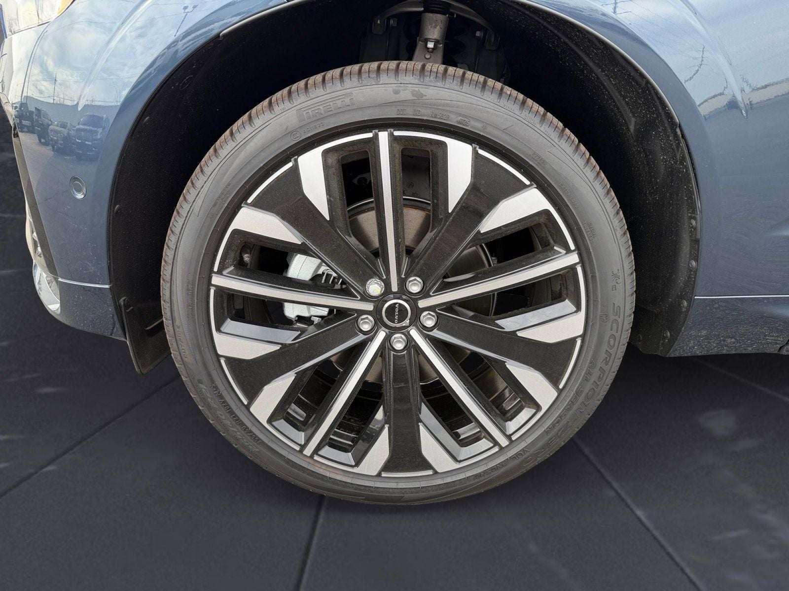 2026 Volvo XC60 B5 Ultra