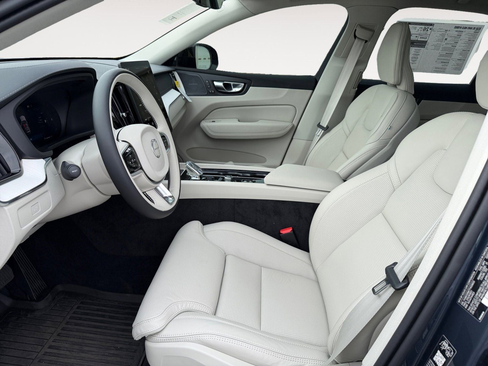 2026 Volvo XC60 B5 Ultra